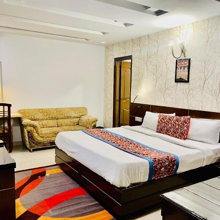 Hotel Queens Tower Amritsar Exterior foto
