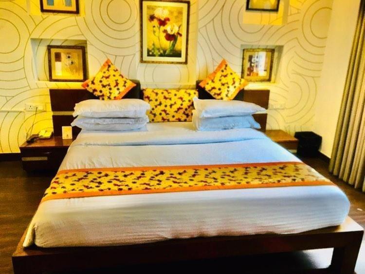Hotel Queens Tower Amritsar Exterior foto