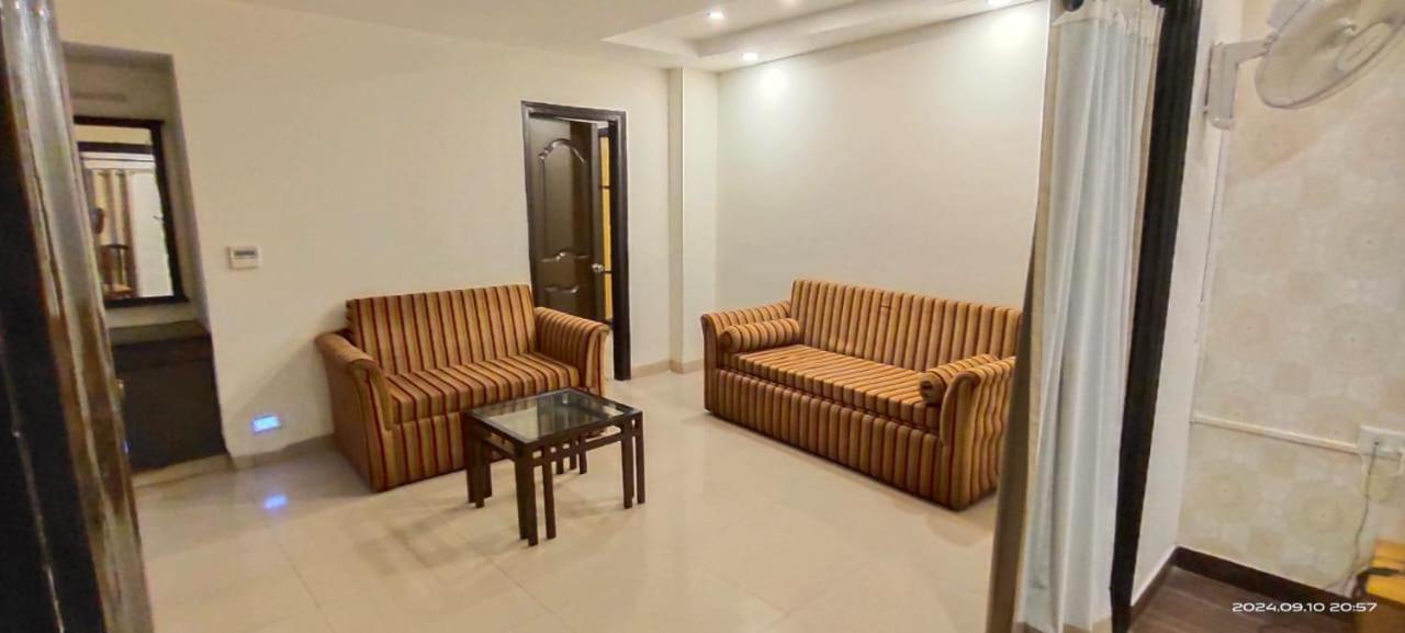 Hotel Queens Tower Amritsar Exterior foto