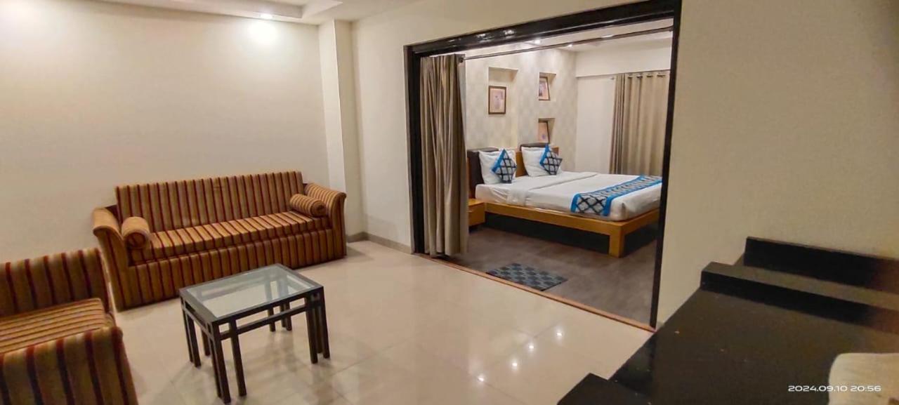 Hotel Queens Tower Amritsar Exterior foto